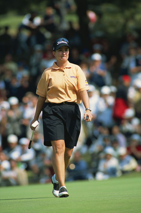 2001 World Ladies Karrie Webb heads to the final green Karrie Webb  AUS , May 6, 2001   Golf :  during the Nichirei Cup World Ladies at Tokyo Yomiuri in Tokyo, Japan. Photo by AFLO SPORT   0006 