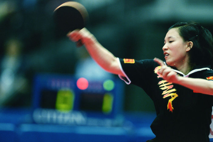 Ling Lin (CHN), Ling Lin
MAY 5, 2001 - Table Tennis : Ling Lin of China in action during the Women's Singles match at the 2001 World Table Tennis Championships in Osaka, Japan.
(Photo by AFLO SPORT) [0006].
