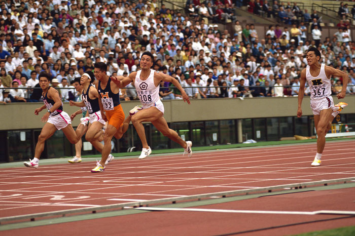 (L to R) Satoru Inoue, Unknown, Tatsuo Sugimoto, JUNE 13, 1992 - Athletics : Inoue (Nihon Univ,) and Sugimoto (Hosei Univ, Orange) during the 76 th Japan Athletics Championship Men's 100m Final at National Stadium in Tokyo, Japan. (Photo by Shinichi Yamda/AFLO) [0348].
