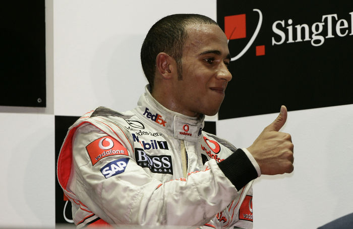 Motorsports   Formula 1: World Championship 2008, GP of Singapore Lewis Hamilton  McLaren , SEPTEMBER 28, 2008   Formula One : Lewis Hamilton of Great Britain and McLaren Mercedes celebrates on the podium after finishing third in the Singapore Formula One Grand Prix at the Marina Bay Street Circuit in Singapore.  Photo by AFLO   0906      Local Caption         www.hoch zwei.net     copyright: HOCH ZWEI   Juergen Tap    