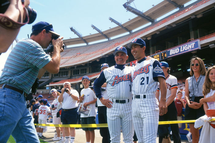 (L to R) Manager Terry Collins, Shigetoshi Hasegawa (Angels), April 27, 1997 - MLB : Pitcher Shigetoshi Hasegawa of the Anaheim Angels before a game against the Detroit Tigers at Anaheim Stadium in Anaheim, California. The Angels won the game 6-5.(Photo by AFLO) [0559].
