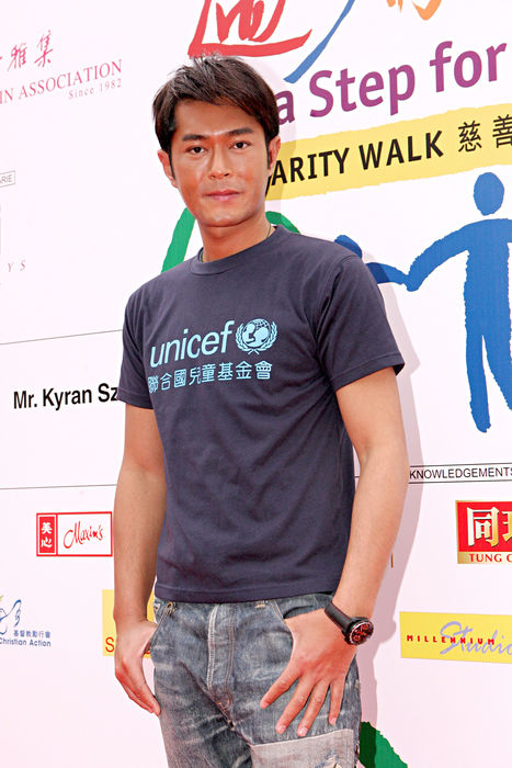Louis Koo presents a charity activity Louis Koo Louis Koo, Mar 22, 2009 : Louis Koo presents a charity activity.March 22,2009.Hongkong. watch  Photo by Top Photo AFLO   2169 .
