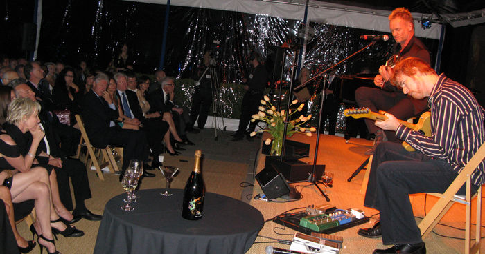 Oceana s 2008 Partners Award Gala   Inside Sting and Trudie Styler and Dustin Hoffman and Bill Clinton, Oct 18, 2008 :   EXCLUSIVE   Sting singing while his wife Trudie Styler, Dustin Hoffman and Former US President Bill Clinton. Oceana s 2008 Partners Award Gala   Inside. Honoring Former President Bill Clinton, Sting and Trudie Styler Michael King Residence  Chairman of King World Productions  Pacific Palisades, CA, USA. Saturday,  October 18, 2008.  Photo by Celebrity Vibe AFLO   2361 