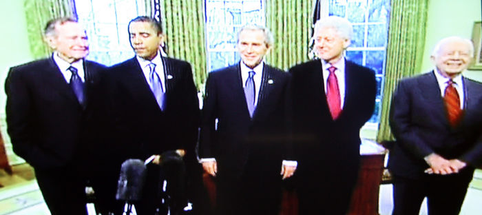Historic Lunch with all the Living American Presidents at the White House. George H. Bush and Barack Obama and George W. Bush and Bill Clinton and Jimmy Carter, Jan 07, 2009 : Historic Lunch with all the Living American Presidents.The White House. Washington, DC, USA. Wednesday, January 07, 2009  Photo by Celebrity Vibe AFLO   2361 