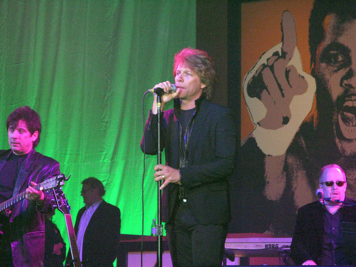 Muhammad Ali Celebrityvibe Fight Night XV. Jon Bon Jovi, Mar 28, 2009 : Muhammad Ali Celebrityvibe Fight Night XV. A Benefit to raise funds to fight against Parkinson disease. Marriott Hotel and Resort. Phoenix, AZ, USA. Saturday, March 28, 2009.  Photo by Celebrity Vibe AFLO   2361 