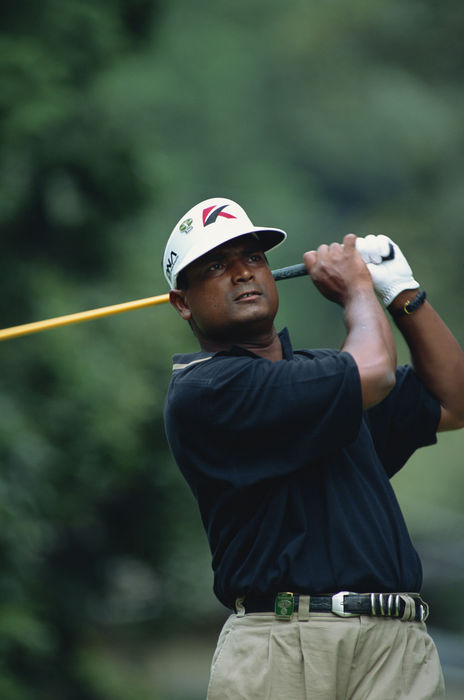 Dinesh Chand (FIJ), 2001 - Golf : Dinesh Chand of Fiji in action during the competition. (Photo by AFLO) [0243]
