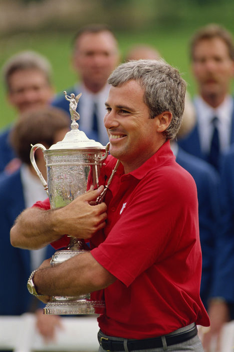 1989 U.S. Open Awards Ceremony Two time consecutive champion Curtis Strange holds the trophy. Curtis Strange Curtis Strange, JUNE 18, 1989   Golf : celebrates after the US Open at the Oak Hill Country Club in Rochester, New York. Photo by AFLO   0067 