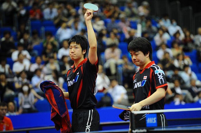 (L to R) Jun Mizutani (JPN), Seiya Kishikawa (JPN), MAY 4, 2009 - Table Tennis : H.I.S. The World Table Tennis Championships 2009 in Yokohama Men 39;s Doubles semi-final at Yokohama Arena, Kanagawa, Japan. (Photo by YUTAKA/AFLO SPORT) [1040].