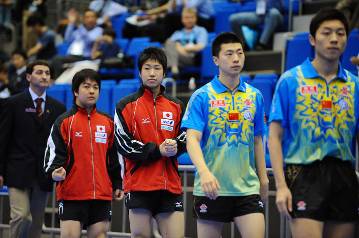 (L to R) Seiya Kishikawa (JPN), Jun Mizutani (JPN), Long Ma (CHN), Xin Xu (CHN), MAY 4, 2009 - Table Tennis : H.I.S. The World Table Tennis Championships 2009 in Yokohama Men's Doubles semi-final at Yokohama Arena, Kanagawa, Japan. (Photo by YUTAKA/AFLO SPORT) [1040])