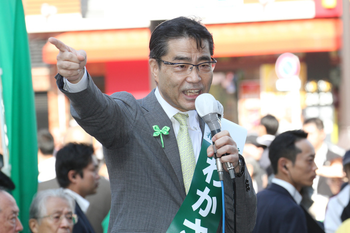 Japan election campaign kicks off Party of Hope s candidate Masaru Wakasa speaks during a rally at Tokyo s Ikebukuro district on Tuesday, October 10, 2017.  Photo by Hiroyuki Ozawa AFLO 