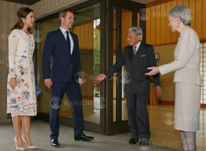 Crown Prince and Princess of Denmark Visits Japan Their Majesties the Emperor and Empress greet Crown Prince Frederik and Princess Frederik of Denmark at the Imperial Palace, October 11, 2017  Photo by Masahiro Ogawa 