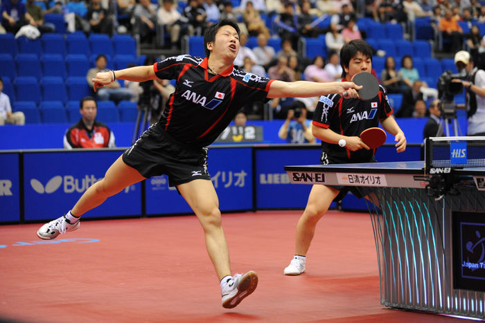 (L to R) Jun Mizutani (JPN), Seiya Kishikawa (JPN), MAY 3, 2009 - Table Tennis : The World Table Tennis Championships 2009, Men's Doubles Quarterfinal at Yokohama Arena, Kanagawa, Japan. (Photo by AFLO SPORT) [1045])