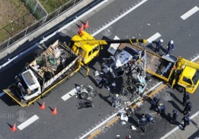 Traffic accident: A passenger car wrecked in a head-on collision with a truck (left). Aritagawa, Wakayama, (Photo by Mainichi Newspaper/AFLO) [2400].
