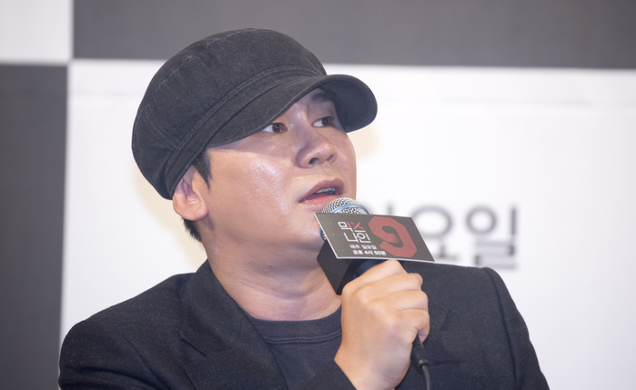 Yang Hyun Suk, founder and CEO of YG Entertainment, attend a press conference for YG Entertainment s upcoming audition programme, Mix 9, in Seoul Yang Hyun Suk Yang Hyun Suk, Oct 27, 2017 : Yang Hyun Suk, founder and CEO of YG Entertainment, attends a press conference for YG Entertainment s upcoming Mix 9 will be broadcasted on JTBC from October 29, 2017 in South Korea.  Photo by Lee Jae Won AFLO   SOUTH KOREA 