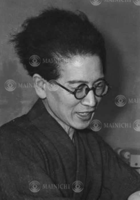 ITO Sei  1954  Sei Ito, author,  Photo by Mainichi Newspaper AFLO   2400 .