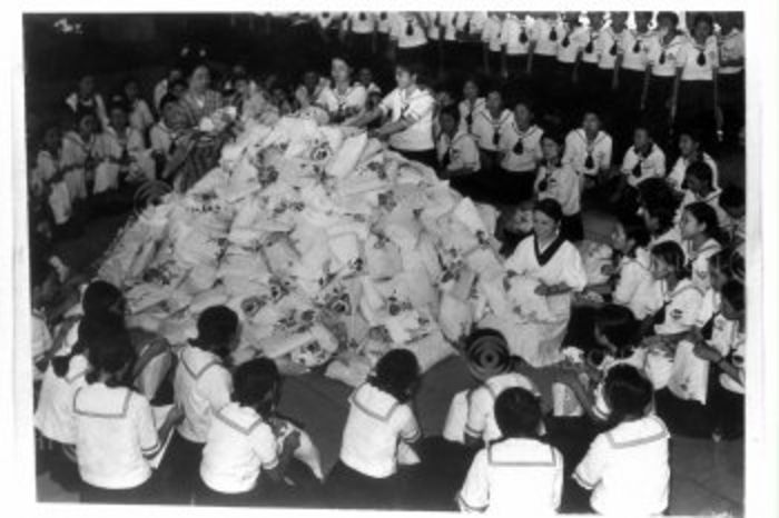 Life in Wartime  October 1937  Life in wartime: Packing comfort bags at Shimizuya High School for Girls, ,  Photo by Mainichi Newspaper AFLO   2400 .