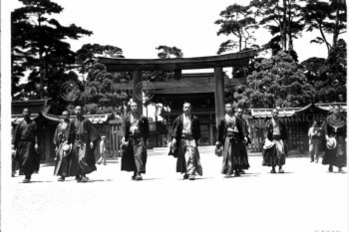 May 15 Incident  June 1936  The May 15 Incident, Army Defendants Visit Meiji Shrine, ,  Photo by Mainichi Newspaper AFLO   2400 .
