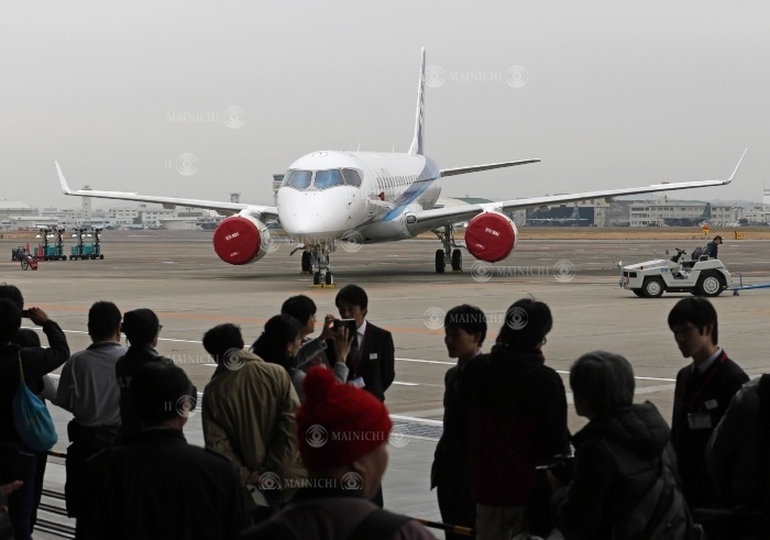 Aichi Aviation Museum opened, and the MRJ made an appearance by the runway to mark the opening of the museum. An MRJ also made an appearance by the runway, adding to the museum s opening in Toyoyama cho, Aichi Prefecture, Japan, November 30, 2017, 11:02 a.m. Photo by Kimiharu Hyodo.