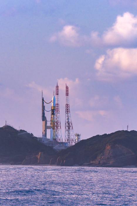 HⅡA rocket installed at the first launch pad in Kagoshima Prefecture