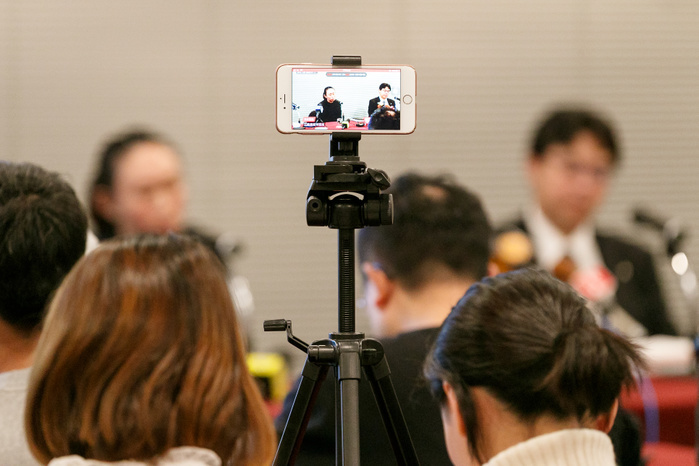Chen Shifeng guilty of murder of Jiang Ge Reporters record with their smartphones Jiang Ge s mother Jiang Qiulian speaking during a news conference after the result of the Jiang Ge murder trial at the Japan National Press Club on December 20, 2017, Tokyo, Japan. Chinese national Chen Shifeng was found guilty of the murder of female Chinese graduate student Jiang Ge and sentenced to 20 years in prison. Jiang was stabbed to death outside her apartment in Tokyo in November 2016. Jiang s mother attended the trial, which attracted big media interest from China, and had campaigned for the death penalty to be imposed.  Photo by Rodrigo Reyes Marin AFLO 