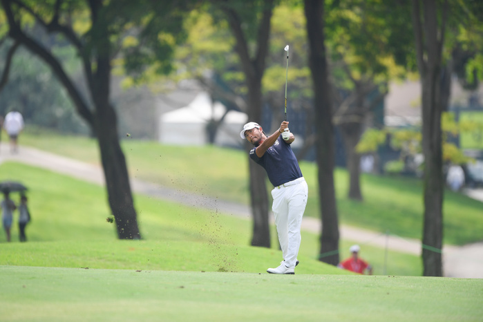 2018 Singapore Open, Day 3 Satoshi Kodaira  JPN , JAN 20, 2018   Golf: plays a shot on the 1st hole during the round 3 of SMBC Singapore Open 2018  Photo by Haruhiko Otsuka AFLO 