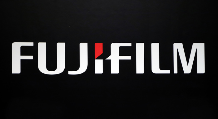 Announced the Fujifilm X H1 February 15, 2018, Tokyo, Japan   Japan s camera maker Fujifilm displays the company s logo as Fijifilm introduces the new flagship mirrorless digital camera  X H1  which has 5 axis image stabilization unit inside its body in Tokyo on Thursday, February 14, 2018. The new high performance digital camera which enableds to shoot 4K movie will go on sale on March 1.     Photo by Yoshio Tsunoda AFLO  LWX  ytd 