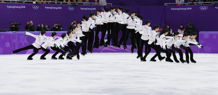 2018 PyeongChang Olympics Figure Men s FS Quadruple Salute  Sequential Composite Photos  A multiple exposure image of Yuzuru Hanyu at the Men s Free Skating at Gangneung Ice Arena during the PyeongChang 2018 Olympic Winter Games in Gangneung, South Korea.  Photo by Koji Aoki AFLO SPORT 