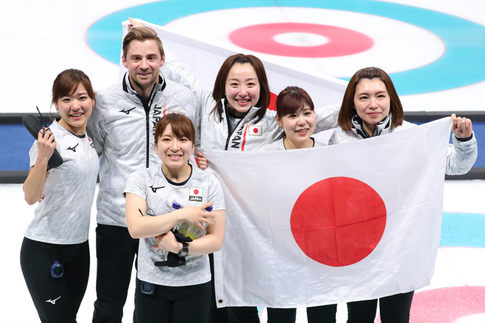2018 PyeongChang Olympics Curling Women s 3rd Place Match Japan Wins Bronze Medal Japan team group  JPN  FEBRUARY 24, 2018   Curling : Women s 3rd place match between Great Britain   Japan at Gangneung Curling Centre during the PyeongChang 2018 Olympic Winter Games in Gangneung, South Korea.  Photo by YUTAKA AFLO SPORT 