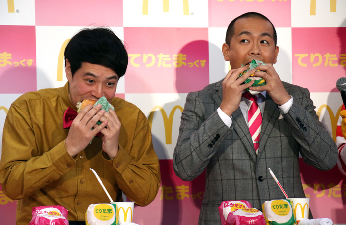 Mac announces new product,  Territamakusu . March 1, 2018, Tokyo, Japan   Japanese comedy duo  Taka and Toshi  members Takahiro Suzuki  L, Taka  and Toshikazu Miura  R, Toshi  attend a promotional event for McDonald s Japan s new menu  Teritamax  in Tokyo on Thursday, March 1, 2018. McDonald s Japan will launch the new burger  Teritamax  which has pork pate, fried egg and a thickly sliced smoked ham on March 7.     Photo by Yoshio Tsunoda AFLO  LWX  ytd 