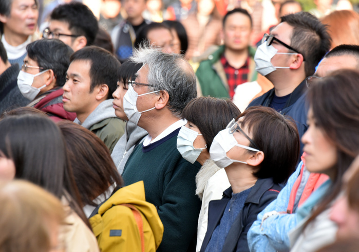7 years after the Great East Japan Earthquake, a moment of silence at Ginza pedestrian precinct March 11, 2018, Tokyo, Japan   Tens of thousands of people offer silent prayers for those perished in the massive earthquake and tsunami at Tokyo s bustling Ginza shopping district on Sunday, March 11, 2018, as Japan observes the seventh anniversary of the More than 73,000 people have yet to returned to their hometowns in the aftermath of the calamity that More than 73,000 people have yet to return to their hometowns in the aftermath of the calamity that wreaked havoc on a wide swath of Japan s northeastern region seven years ago today.  Photo by Natsuki Sakai AFLO  AYF  mis 