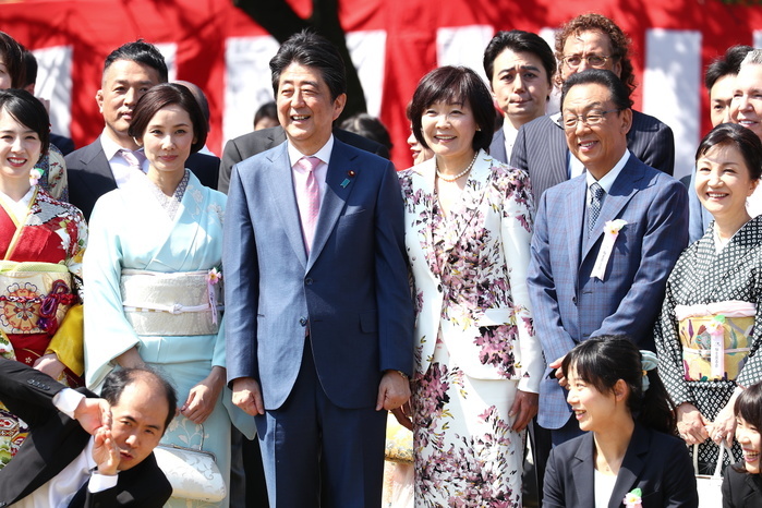 2018  Cherry Blossom Viewing Party  hosted by Prime Minister Abe The  Cherry Blossom Viewing Party  hosted by Prime Minister Shinzo Abe was held at Shinjuku Gyoen in Tokyo on April 21, 2018.