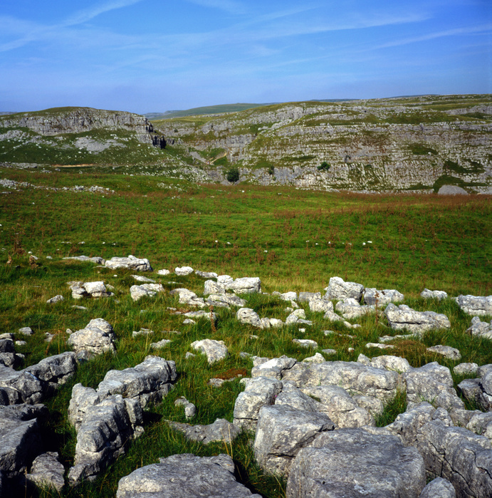 Yorkshire Dales national park, England Limestone pavement, near Malham, limestone scenery, Yorkshire Dales national park, England