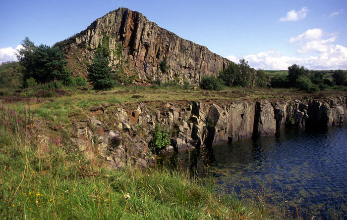 Cawfields crag, Hadrian s wall, Northumberland, England Cawfields crag, Hadrian s wall, Northumberland, England