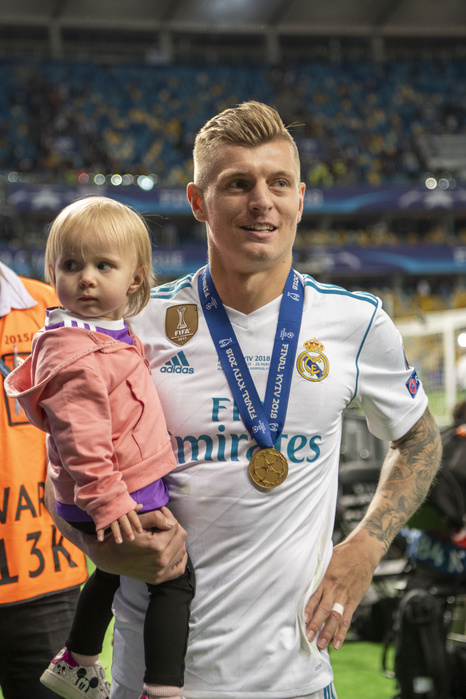 UEFA Champions League Final 2017 2018 Toni Kroos of Real Madrid  with daughter  during the UEFA Champions League Final match between Real Madrid CF 3 1  Liverpool FC at NSC Olimpiyskiy Stadium in Kiev, Ukraine, on May 26, 2018.  Photo by Maurizio Borsari AFLO 