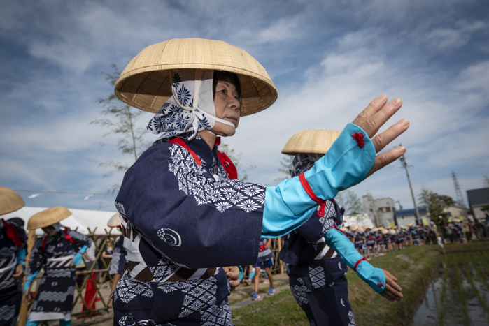 Japanese Rice Planting Ceremony JUNE 3, 2018   Women perform a traditional dance during Yuki Saiden O taue Matsuri, a rice planting ceremony and festival in Okazaki, Japan.   The festival takes place at a special rice field for Shinto dieties called a saiden. Similar events are held during the rice planting season throughout Japan.  While most rice planting in Japan is now done by machine, festival participants plant rice by hand. They also wear traditional clothing, and perform traditional song and dance.  Photo by Ben Weller AFLO   JAPAN   UHU 