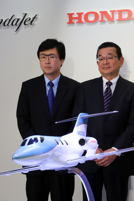 Honda Jet goes on sale in Japan. June 6, 2018, Tokyo, Japan   Honda Airgraft president Michimasa Fujino  L  shares smiles with Honda president Takahiro Hachigo as they announce Honda Jet will enter Japan s business jet market at Honda s headquarters in Tokyo on Wednesday, June 6, 2018. Honda Aircraft started to accept orders of Honda Jet in Japan on June 8 and expected to be delivered early next year.     Photo by Yoshio Tsunoda AFLO  LWX  ytd 