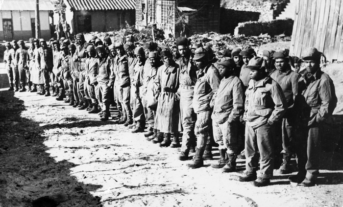 Korean War U.S. POWs North Korea Korean War. Captured African American soldiers of  C Company of the Negro 24th Regiment of the 25th Infantry Division . The entire company along with its commanding officer, Stanley, surrendered to the Chinese People s Volunteers on November 25, 1950 in an area south of Wonsen. March 1951. 