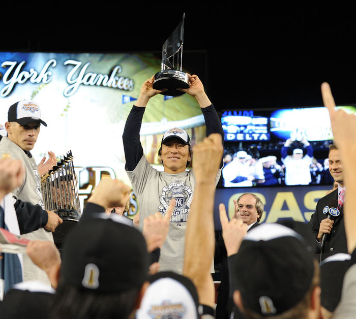 2009 MLB World Series Game 6 Yankees win 27th World Series Matsui becomes first Japanese player to win MVP Hideki Matsui  Yankees , NOVEMBER 4, 2009   MLB : World Series MVP Hideki Matsui of the New York Yankees celebrates with the MVP trophy after their 7 3 Hideki Matsui of the New York Yankees celebrates with the MVP trophy after their 7 3 win against the Philadelphia Phillies in Game 6 of the 2009 MLB World Series at New Yankee Stadium in the Bronx, NY, USA.
