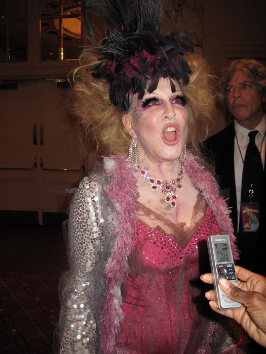 Bette Midler and Ken Sunshine (Behind), Oct 30, 2009 : Bette Midler New York Restoration Project Hulaween.Waldorf Astoria Hotel. New York, NY, USA. Friday, October 30, 2009. (Photo by Celebrity Vibe/AFLO) [2361]