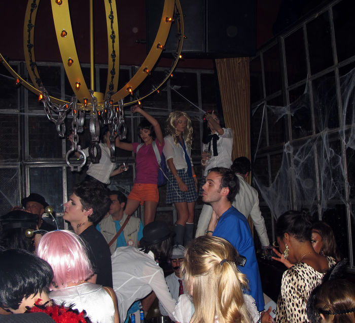 Jessica Alba, Oct 31, 2009 : **EXCLUSIVE** Heidi Klum Halloween Party. Voyeur Lounge. Hollywood, CA, USA. Saturday, October 31, 2009. (Photo by Celebrity Vibe/AFLO) [2361]