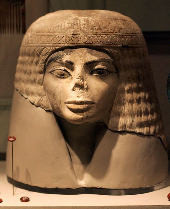 Ancient Egyptian bust in the U.S. Michael looks like him  has become a topic of conversation. Egyptian Sculpture a Woman in Field Museum in Chicago Illinois, Aug 09, 2009 : Bildnummer 53269336 Date 09 08 2009 Copyright Imago newspix Egyptian Sculpture a Woman in Field Museum in Chicago Illinois the Face will as Singer Michel Jackson similar  PUBLICATIONxNOTxINxPOL Objects 2009 Chicago USA Egypt vertical Kbdig Single Sculpting Art North America o0 Exhibit  Photo by AFLO   3046   