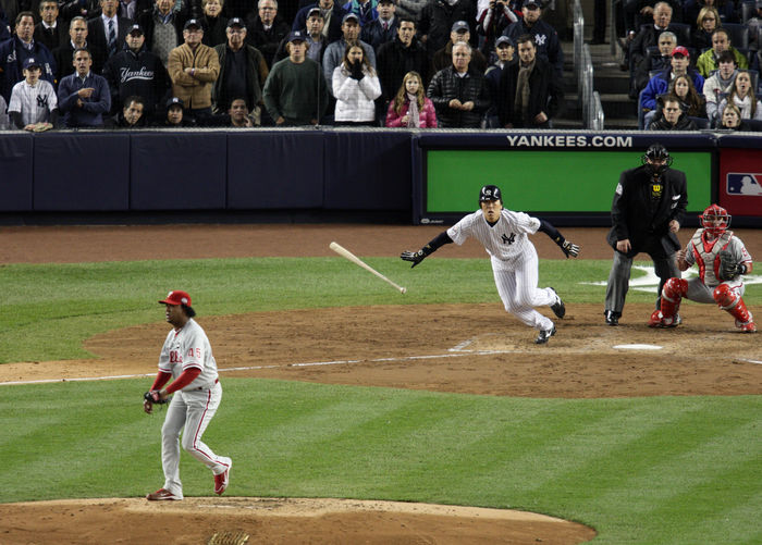 2009 MLB World Series Game 6 Hideki Matsui  Yankees , NOVEMBER 4, 2009   MLB : Hideki Matsui of the New York Yankees singles to center for two RBI from starting pitcher Pedro Martinez  45 of the Philadelphia Phillies in the bottom of the third inning of Game Six of the 2009 MLB World Series at Yankee Stadium on November 4, 2009 in the Bronx, NY, USA  Photo by Thomas Anderson AFLO   0903   JAPANESE NEWSPAPER OUT 