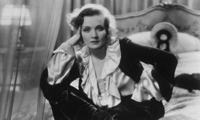 Marlene Dietrich  date of photograph unknown  Marlene Dietrich, UNDATED : Marlene Dietrich  1901 1992 , German born American actress, singer and entertainer, 20th century.      Local Caption     Marlene Dietrich  1901 1992 , German born American actress, singer and entertainer, 20th century. The Academy Award nominated Dietrich was voted the nint greatest female star of all time by the American Film Institute in 1999.