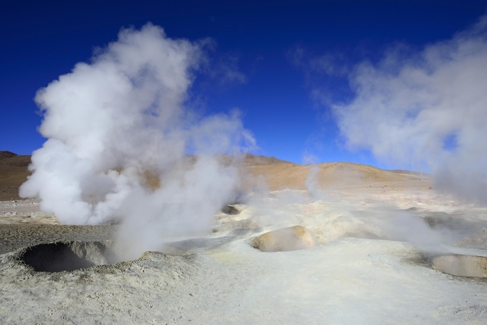 Bolivia Fumaroles at the highest geothermal field in the world, Sol de Ma ana, Reserva Nacional de Fauna Andina Eduardo Abaroa, Sur L pez, Potos , Bolivia, South America