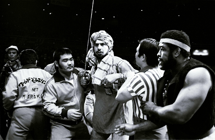 Tiger Jeet Singh
Tiger Jeet Singh storms out of the venue, 1976 Note: Date and location of photo are unknown.
<Date>19760101</Date
<Location>Unknown
