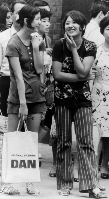     The summer jeans look. On Omotesando Street in Harajuku, Tokyo, August 1974  Photo by Mainichi Newspaper AFLO   2400 .