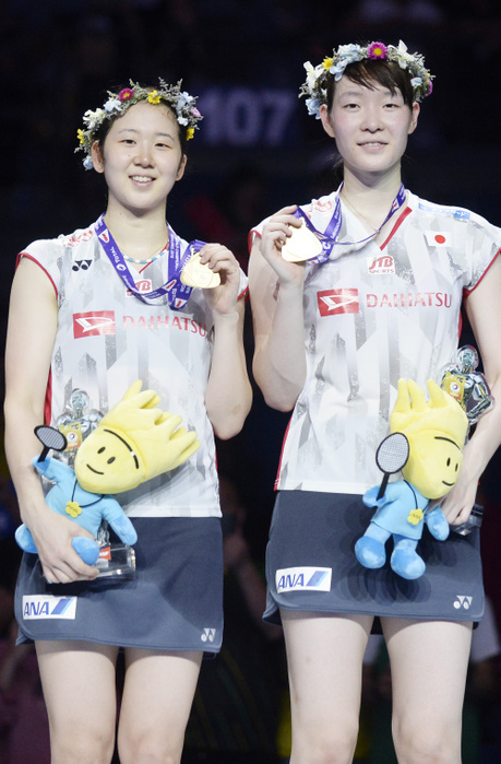 2018 Badminton World Championships Women s Doubles Final   Matsumoto and Nagahara pair first Japanese gold in 41 years Mayu Matsumoto  JPN , Wakana Nagahara  JPN , AUGUST 5, 2018   Badminton : Winner Mayu Matsumoto and Wakana Nagahara of Japan pose with their medal on the podium during the medal ceremony for The BWF World Championships 2018 Women s Doubles at Nanjing Youth Olympic Games Sport Park in Nanjing, China.  Photo by Itaru Chiba AFLO 