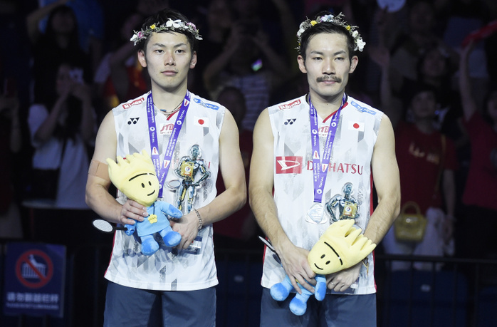 2018 Badminton World Championships Men s Doubles Awards Ceremony   Sonoda and Kamura Silver Medal Takeshi Kamura  JPN , Keigo Sonoda  JPN , AUGUST 5, 2018   Badminton : Silver medalist Takeshi Kamura and Keigo Sonoda of Japan pose with his medal on the podium during the medal ceremony for The BWF World Championships 2018 Men s Doubles at Nanjing Youth Olympic Games Sport Park in Nanjing, China.  Photo by Itaru Chiba AFLO 