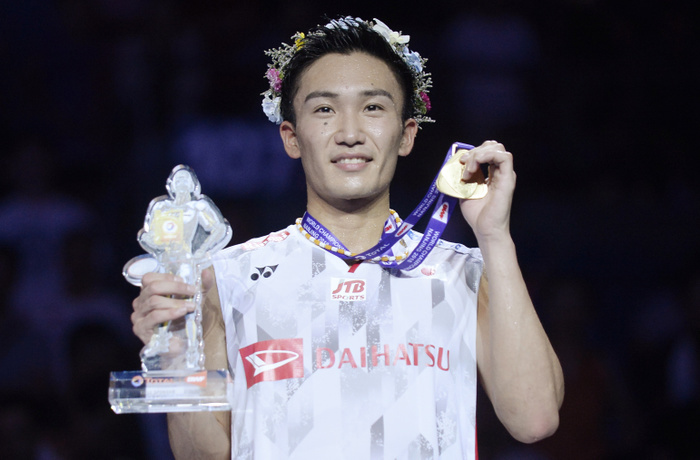 2018 Badminton World Championships Men s Singles Final   Momota becomes first Japanese male champion Kento Momota  JPN , AUGUST 5, 2018   Badminton : Winner Kento Momota of Japan poses with his medal on the podium during the medal ceremony for The BWF World Championships 2018 Men s Singles at Nanjing Youth Olympic Games Sport Park in Nanjing, China.  Photo by Itaru Chiba AFLO 