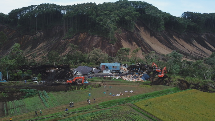 Japan Earthquake HOKKAIDO, JAPAN   SEPTEMBER 08: Photo taken on September 8, 2018 shows an aerial view of the massive landslide that destroys several homes and killing several people and leaving dozens still missing in Atsuma town, Hokkaido, northern Japan. A powerful Magnitude 7 earthquake hit wide areas of Hokkaido early Thursday, triggering landslides as well as causing the loss of power.  Photo: Richard Atrero de Guzman Aflo 